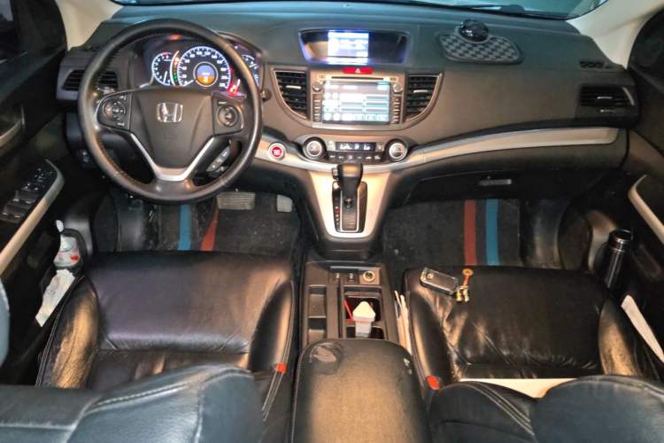 Used Honda CR-V 2013 2.4L four-wheel drive luxury version Center Console