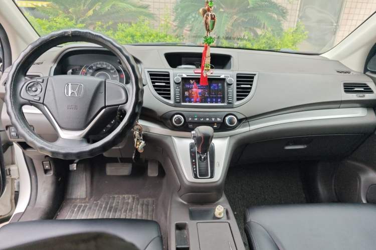 Used Honda CR-V 2013 2.0L 2WD Classic Edition Center Console