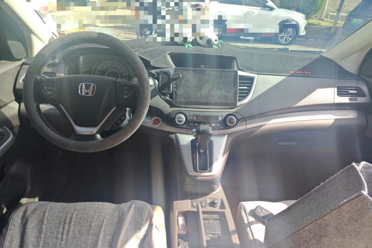 Used Honda CR-V 2013 2.4L four-wheel drive luxury version Center Console