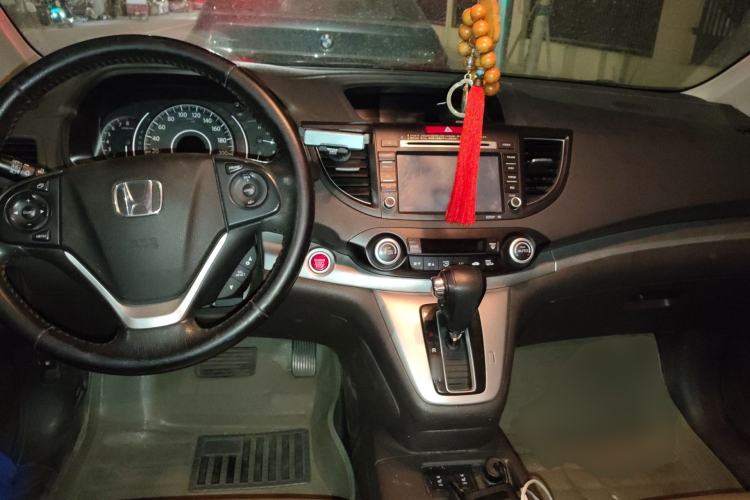 Used Honda CR-V 2013 2.4L four-wheel drive luxury version Center Console