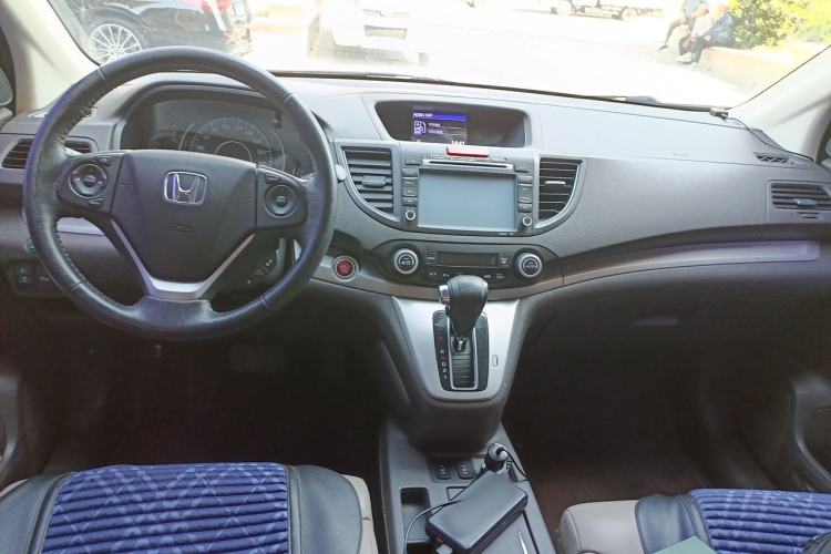Used Honda CR-V 2013 2.4L four-wheel drive luxury version Center Console