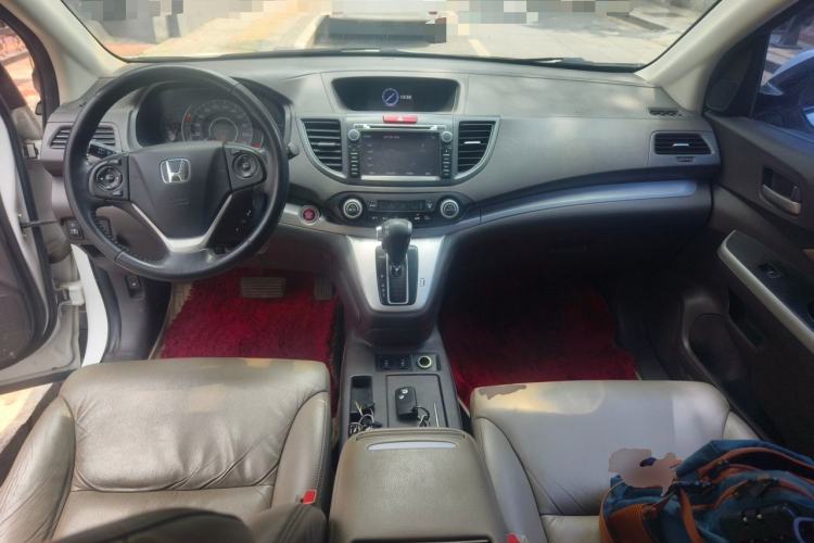 Used Honda CR-V 2013 2.4L four-wheel drive luxury version Center Console