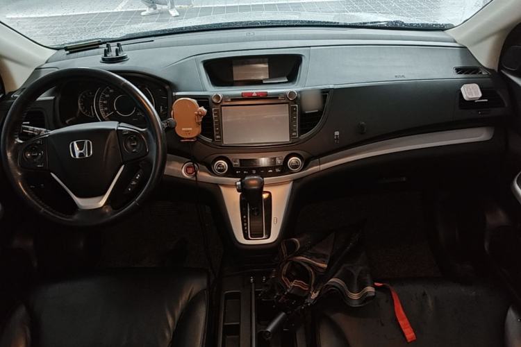 Used Honda CR-V 2013 2.4L four-wheel drive luxury version Center Console