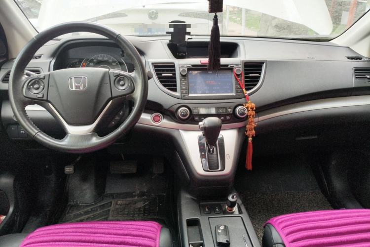Used Honda CR-V 2013 2.4L two-wheel drive luxury version Center Console