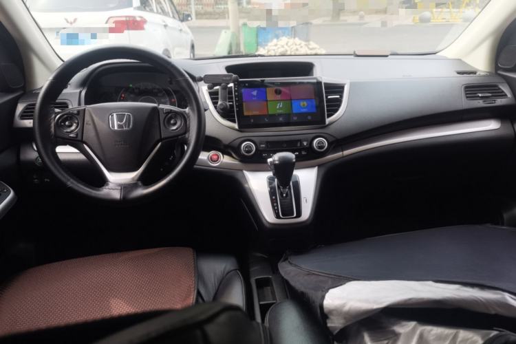 Used Honda CR-V 2013 2.4L four-wheel drive luxury version Center Console