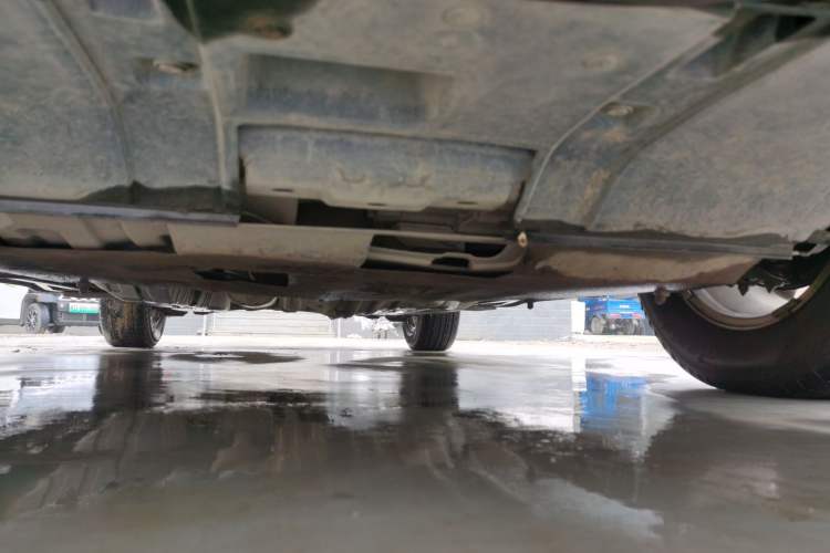 Used Honda CR-V 2013 2.4L four-wheel drive luxury version Chassis Front