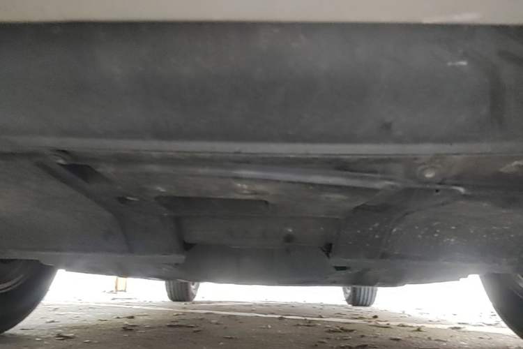 Used Honda CR-V 2013 2.4L four-wheel drive luxury version Chassis Front
