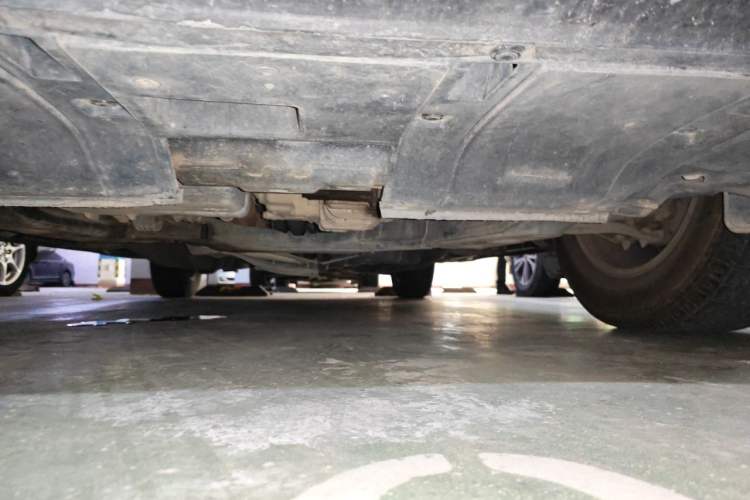 Used Honda CR-V 2013 2.4L four-wheel drive luxury version Chassis Front