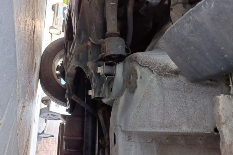 Used Honda CR-V 2013 2.4L four-wheel drive luxury version Chassis Front Left