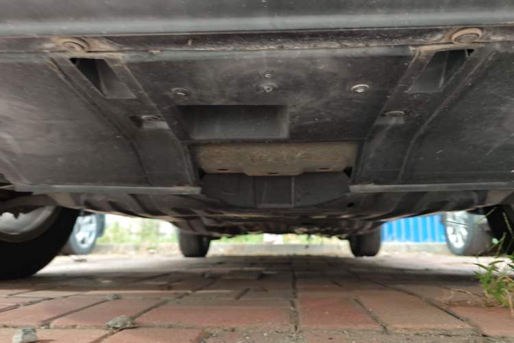 Used Honda CR-V 2013 2.4L four-wheel drive luxury version Chassis Front