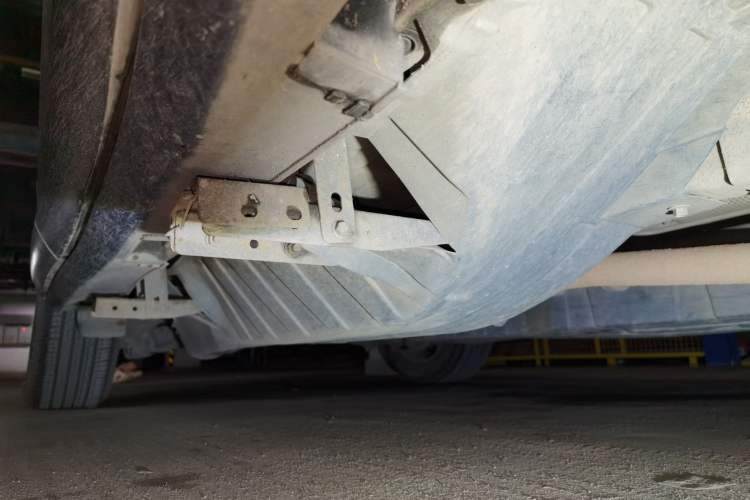 Used Honda CR-V 2013 2.4L Four-Wheel Drive Prestige Edition Chassis Front Right
