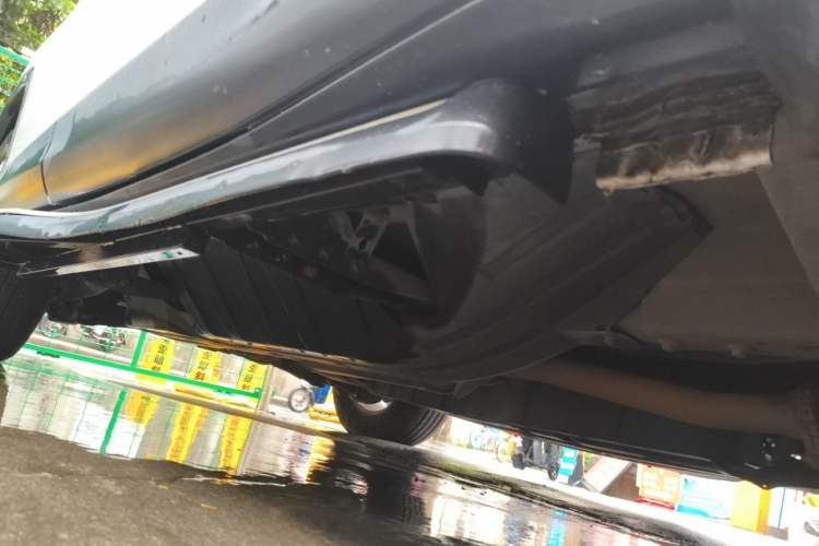 Used Honda CR-V 2013 2.4L four-wheel drive luxury version Chassis Front Right