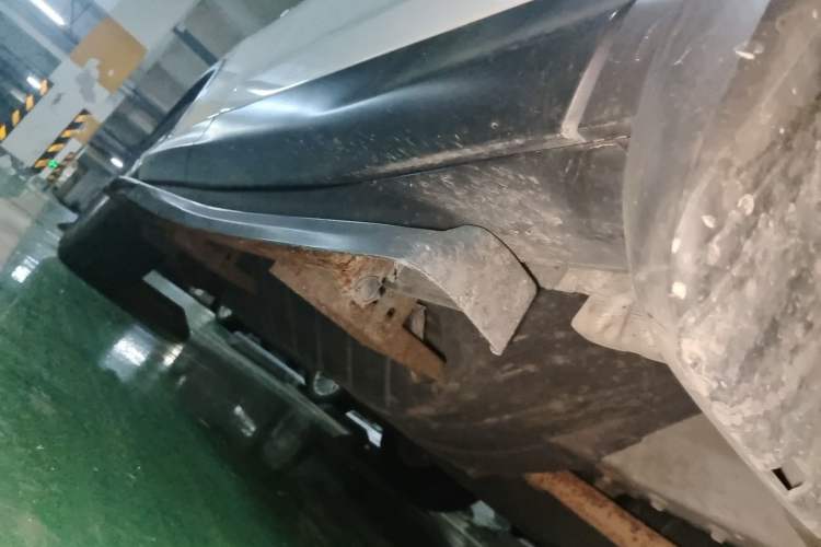 Used Honda CR-V 2013 2.4L four-wheel drive luxury version Chassis Front Right