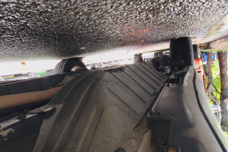 Used Honda CR-V 2013 2.4L two-wheel drive luxury version Chassis Front Right
