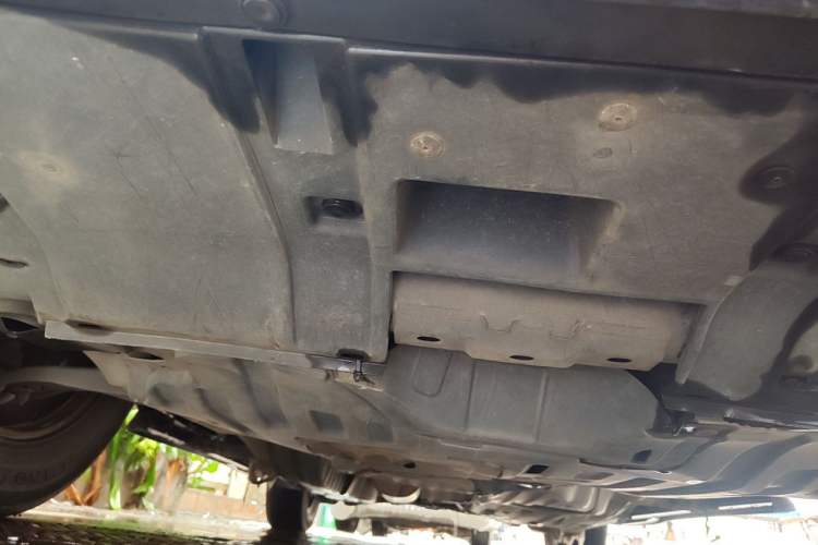 Used Honda CR-V 2013 2.4L four-wheel drive luxury version Chassis Front