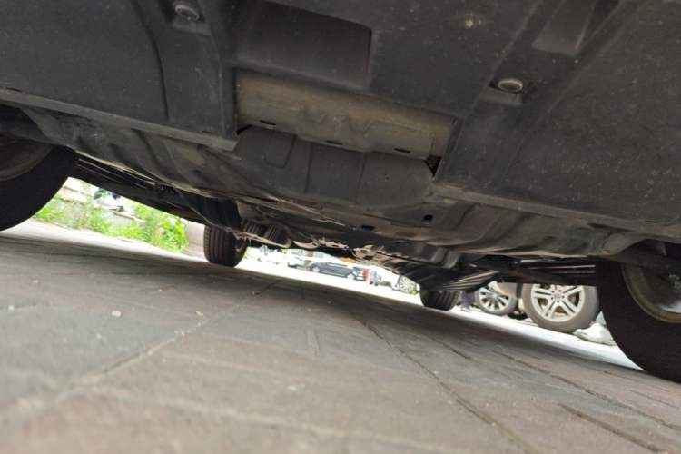 Used Honda CR-V 2013 2.4L two-wheel drive luxury version Chassis Front