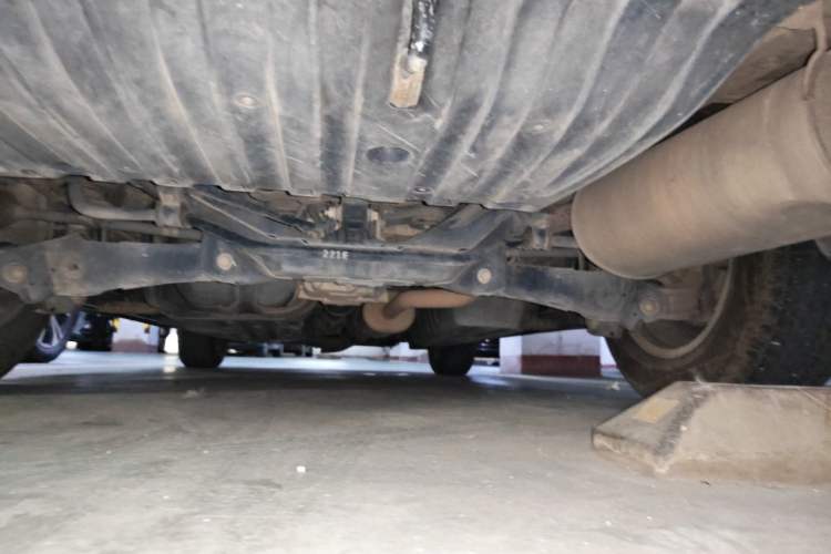Used Honda CR-V 2013 2.4L four-wheel drive luxury version Chassis Rear
