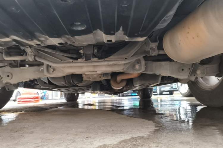 Used Honda CR-V 2013 2.4L four-wheel drive luxury version Chassis Rear