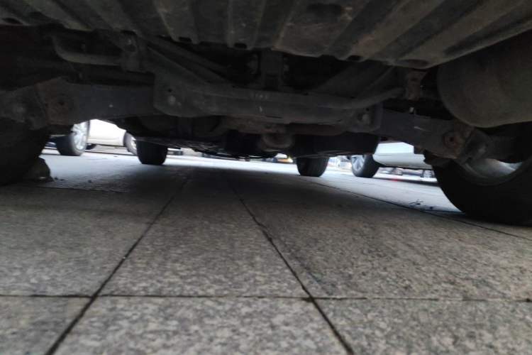 Used Honda CR-V 2013 2.4L four-wheel drive luxury version Chassis Rear