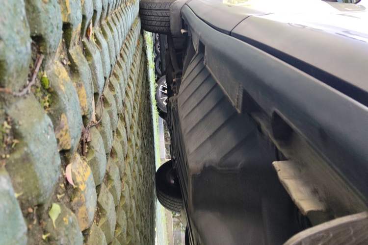 Used Honda CR-V 2013 2.0L 2WD Classic Edition Chassis Rear Left