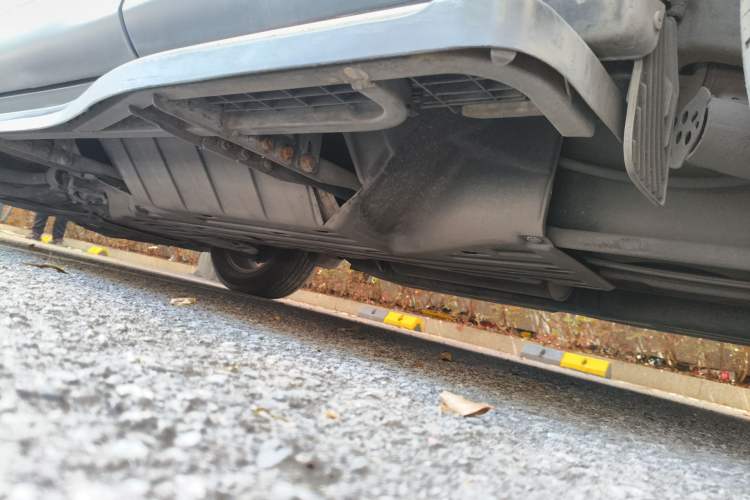 Used Honda CR-V 2013 2.4L four-wheel drive luxury version Chassis Rear Left