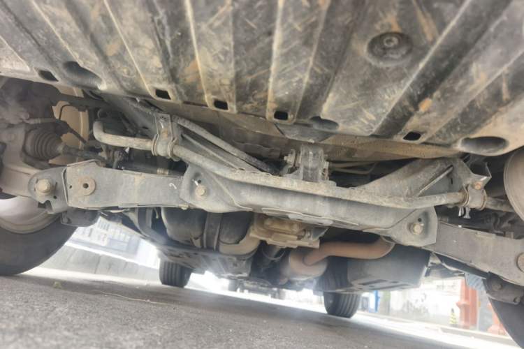 Used Honda CR-V 2013 2.4L four-wheel drive luxury version Chassis Rear