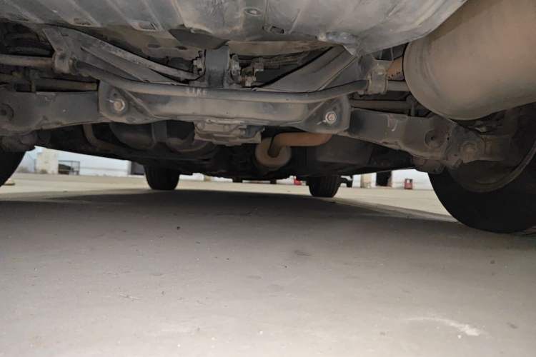 Used Honda CR-V 2013 2.4L four-wheel drive luxury version Chassis Rear