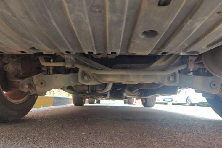 Used Honda CR-V 2013 2.4L two-wheel drive luxury version Chassis Rear