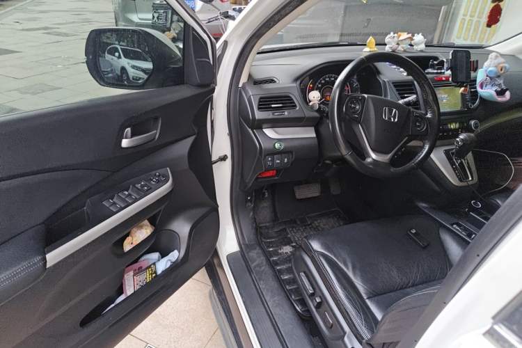 Used Honda CR-V 2013 2.4L two-wheel drive luxury version Driver Seat