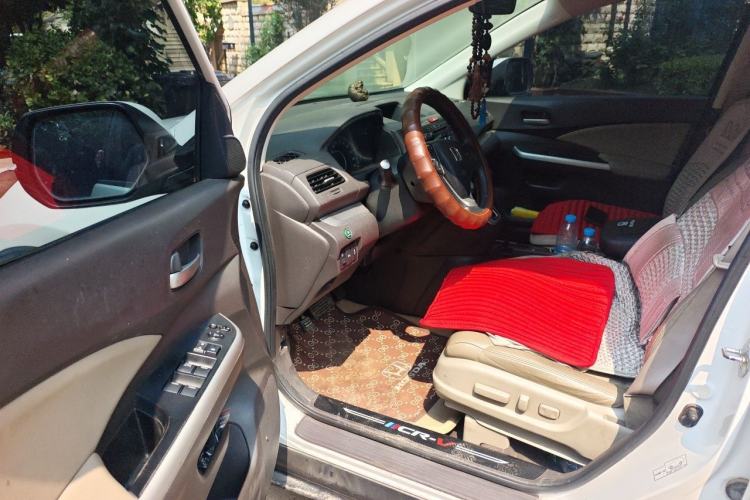 Used Honda CR-V 2013 2.4L four-wheel drive luxury version Driver Seat