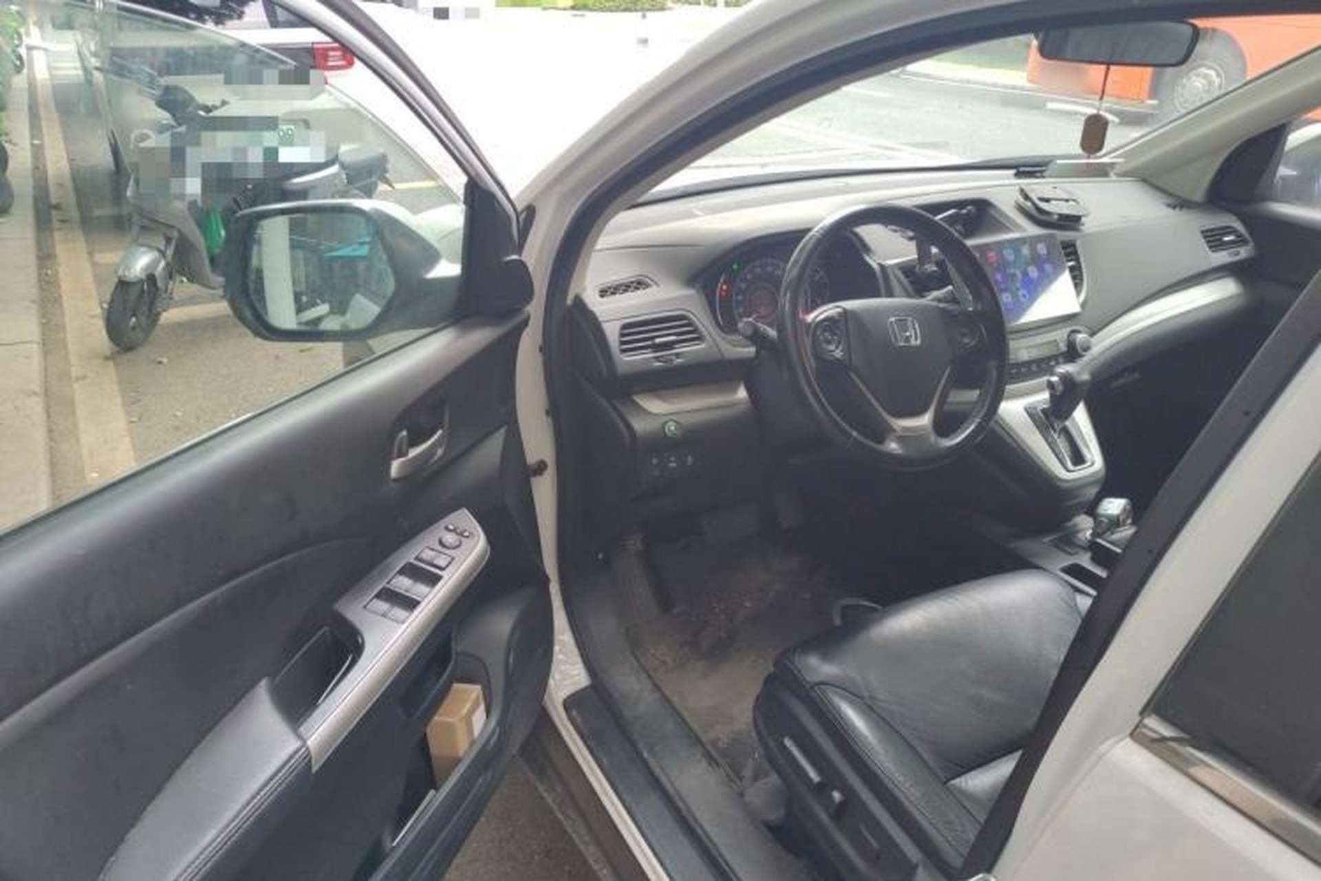 Used Honda CR-V 2013 2.4L two-wheel drive luxury version Driver Seat