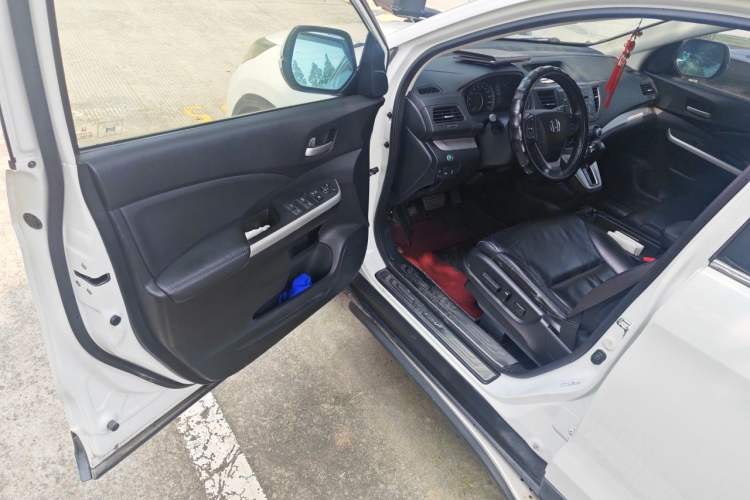 Used Honda CR-V 2013 2.4L four-wheel drive luxury version Driver Seat