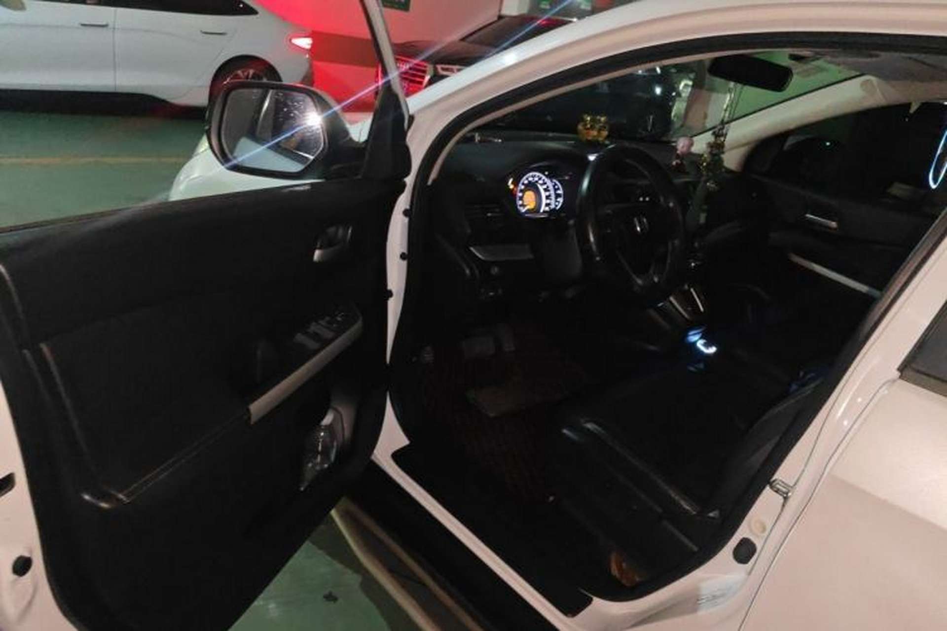 Used Honda CR-V 2013 2.4L two-wheel drive luxury version Driver Seat