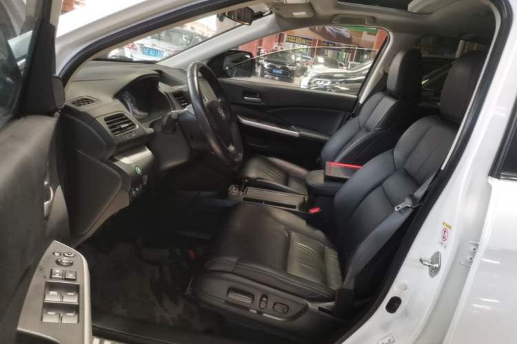 Used Honda CR-V 2013 2.4L four-wheel drive luxury version Driver Seat
