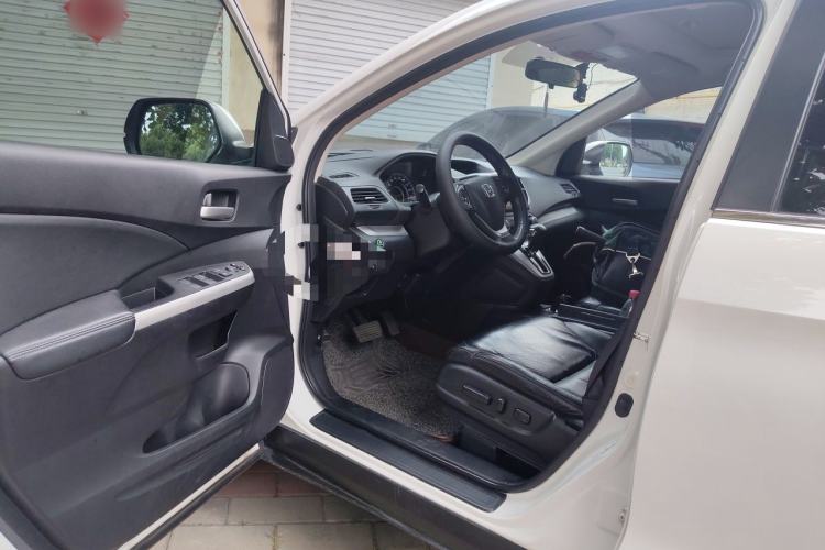 Used Honda CR-V 2013 2.4L two-wheel drive luxury version Driver Seat