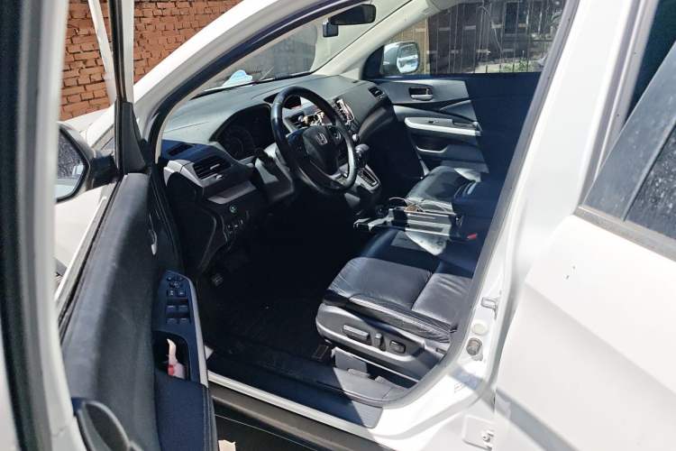 Used Honda CR-V 2013 2.4L four-wheel drive luxury version Driver Seat