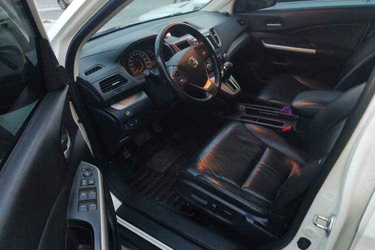 Used Honda CR-V 2013 2.4L four-wheel drive luxury version Driver Seat