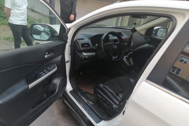 Used Honda CR-V 2013 2.4L two-wheel drive luxury version Driver Seat