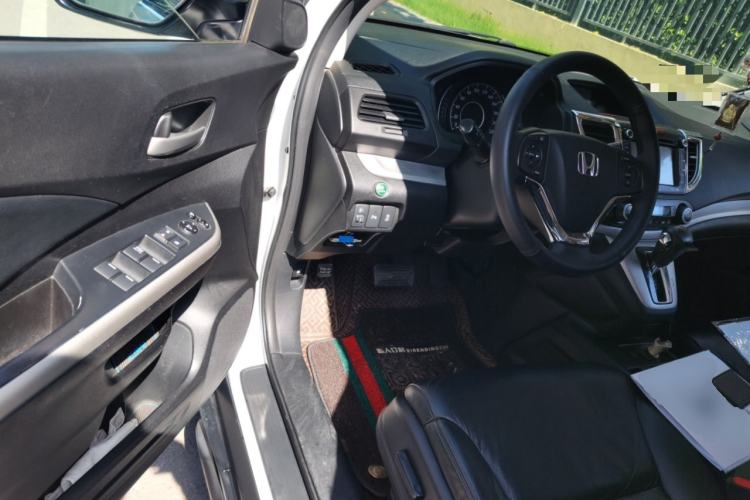 Used Honda CR-V 2013 2.4L four-wheel drive luxury version Driver Seat