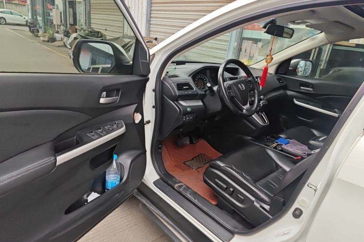 Used Honda CR-V 2013 2.4L two-wheel drive luxury version Driver Seat