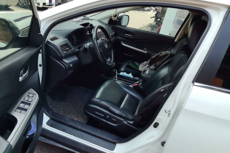 Used Honda CR-V 2013 2.4L two-wheel drive luxury version Driver Seat