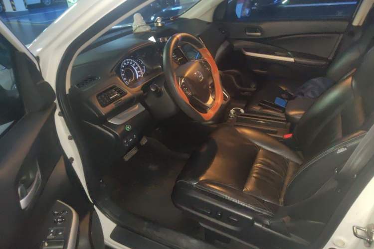 Used Honda CR-V 2013 2.4L two-wheel drive luxury version Driver Seat