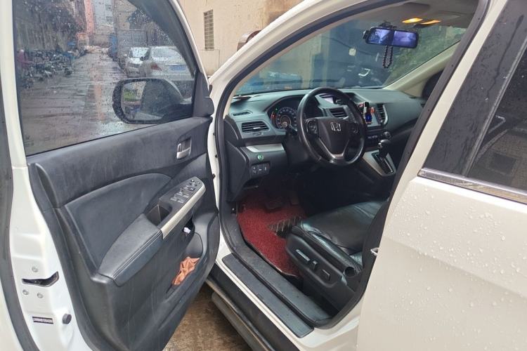 Used Honda CR-V 2013 2.4L four-wheel drive luxury version Driver Seat