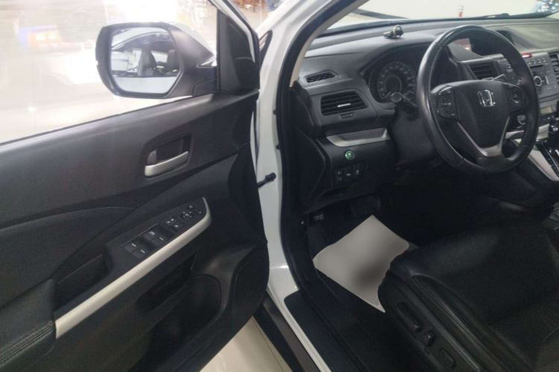 Used Honda CR-V 2013 2.4L two-wheel drive luxury version Driver Seat