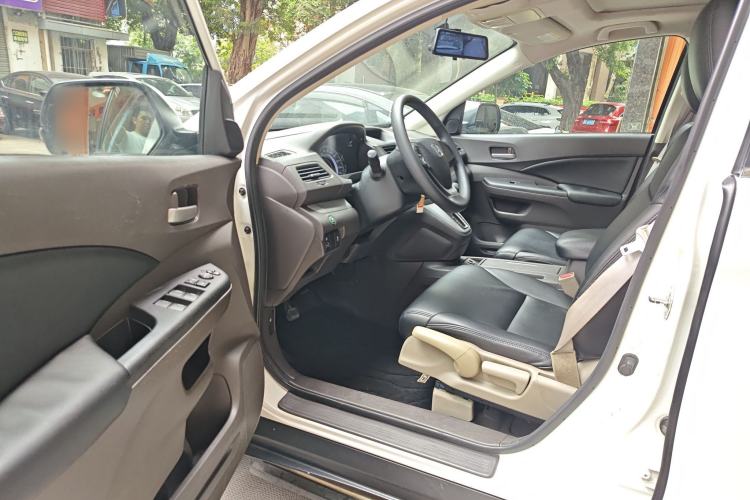 Used Honda CR-V 2013 2.0L 2WD Classic Edition Driver Seat