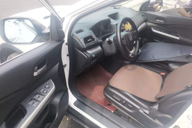 Used Honda CR-V 2013 2.4L four-wheel drive luxury version Driver Seat
