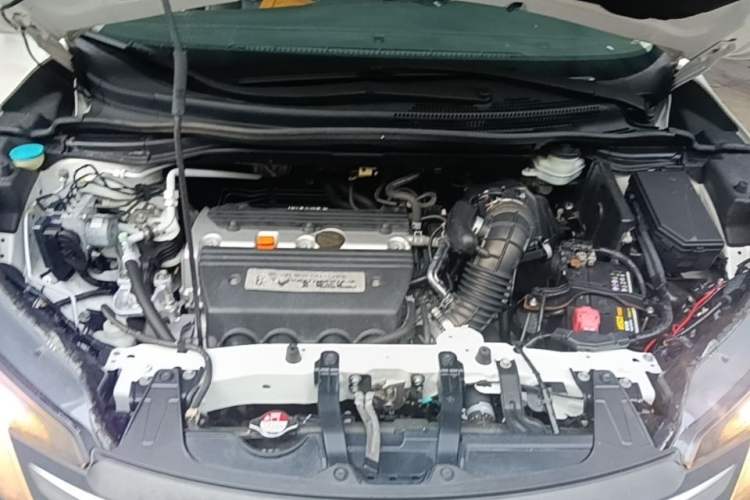Used Honda CR-V 2013 2.4L two-wheel drive luxury version Engine Bay