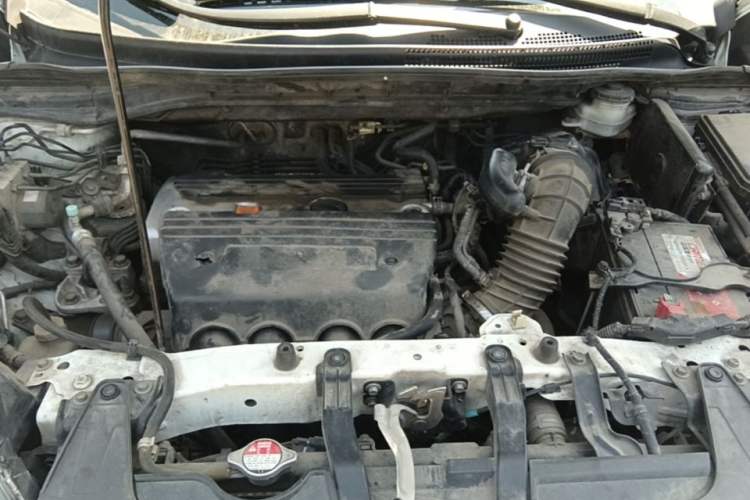 Used Honda CR-V 2013 2.4L two-wheel drive luxury version Engine Bay