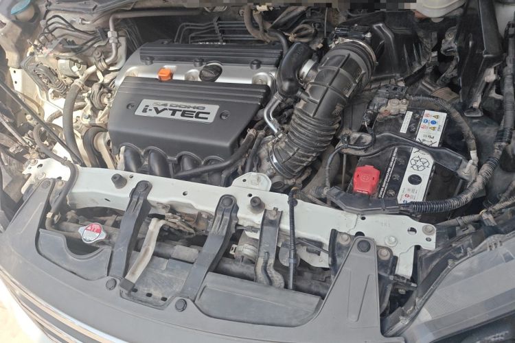 Used Honda CR-V 2013 2.4L four-wheel drive luxury version Engine Bay