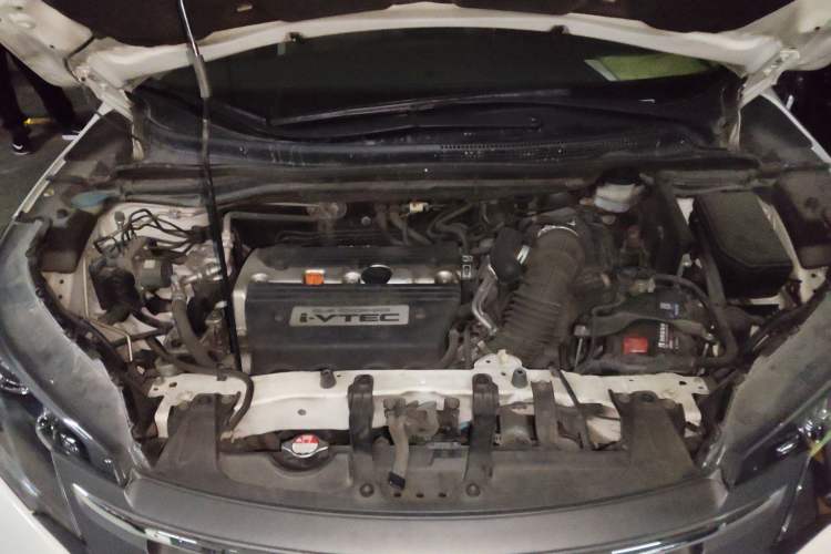 Used Honda CR-V 2013 2.4L two-wheel drive luxury version Engine Bay
